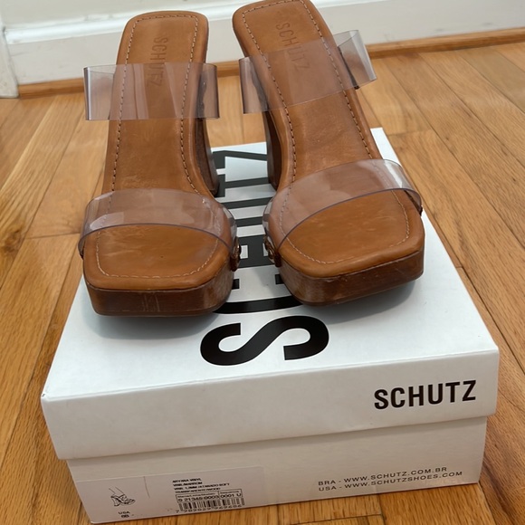 SCHUTZ WOODEN BOTTOM HEELED SANDALS SIZE 8 (BUT FITS LIKE A SIZE 7.5) - Picture 5 of 9